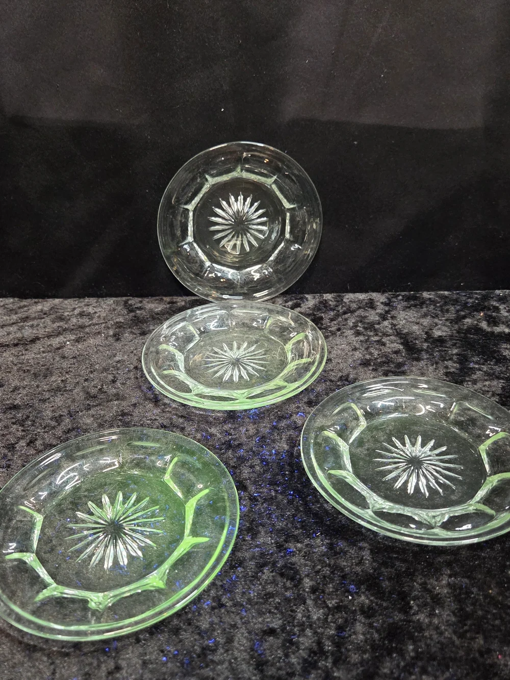 Vintage Lot 4 Heisey Crystal Dessert/Bread Plates Starburst Pattern 5 1/4